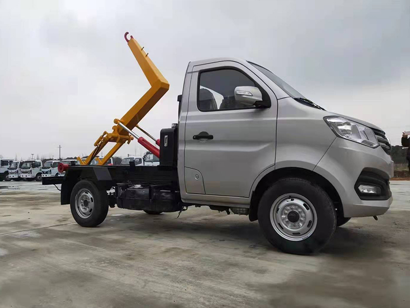 3方勾臂垃圾車(chē)-長(zhǎng)安